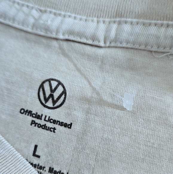 Changes VW "You get more folks in a Volks." Graphic Tee👕 - NWOT - Picture 6 of 10